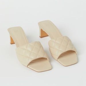H&M Light Beige Quilted Mules 🆕